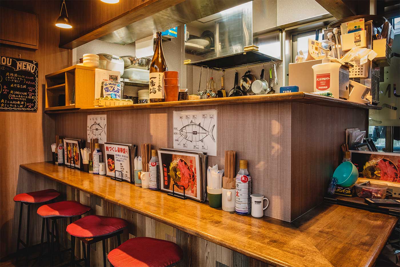 店舗画像 (04)まぐろ卸直営 UMIOU